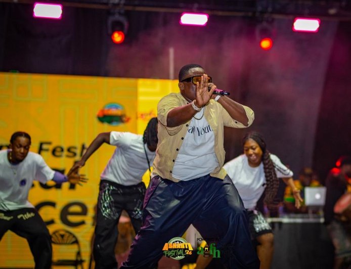 Holiday and Hospitality News 10 04 26